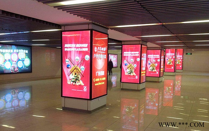 廠家供應滾動燈箱 旭展 太陽能指路牌燈箱太陽能燈箱