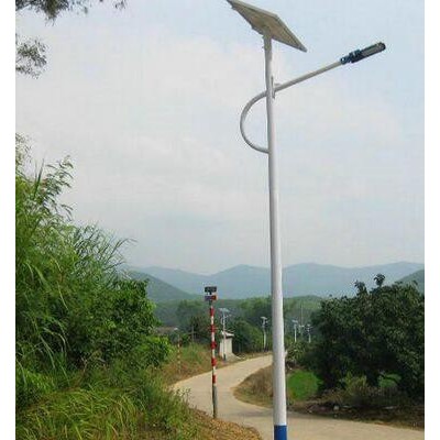 供應賽鷗5米40瓦 延安太陽能路燈榆林當地太陽能路燈廠家，延安5米太陽能路燈配置報價表