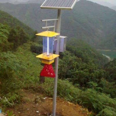 云南太陽能殺蟲燈滅蚊燈果園病蟲害防治