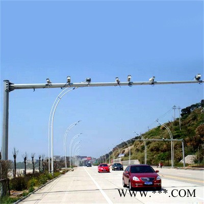 廠家直供 十字路  交通設施監控立桿 太陽能庭院燈  太陽能景觀燈