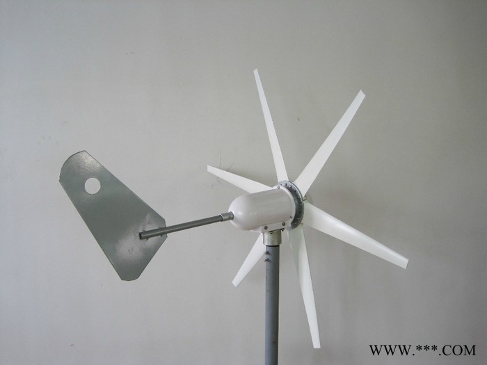 供應一臺起批垂直軸風力發(fā)電機