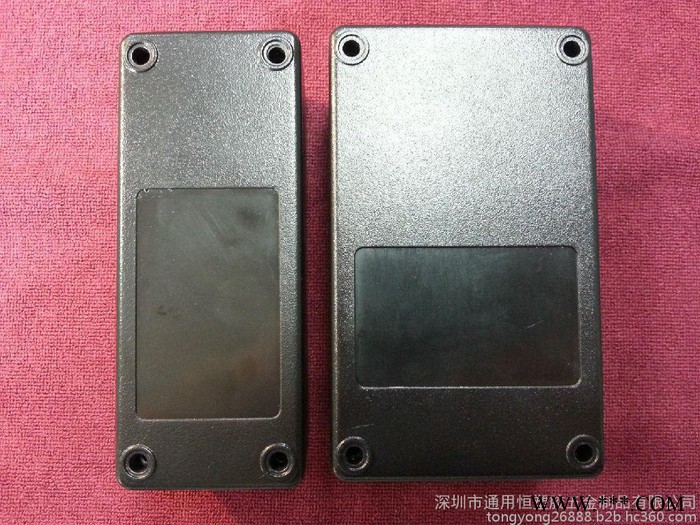 通用恒批發(fā)廣州鋰電池充電器外殼 18650單充 雙充充電器外殼塑料外殼