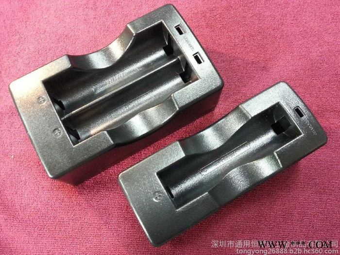 批發(fā)南山雙充鋰電池充電器外殼|18650塑膠充電器外殼|塑膠外殼
