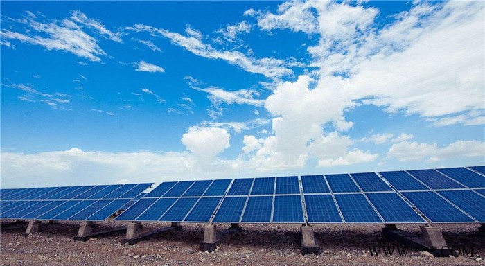 發(fā)電太陽能熱水器