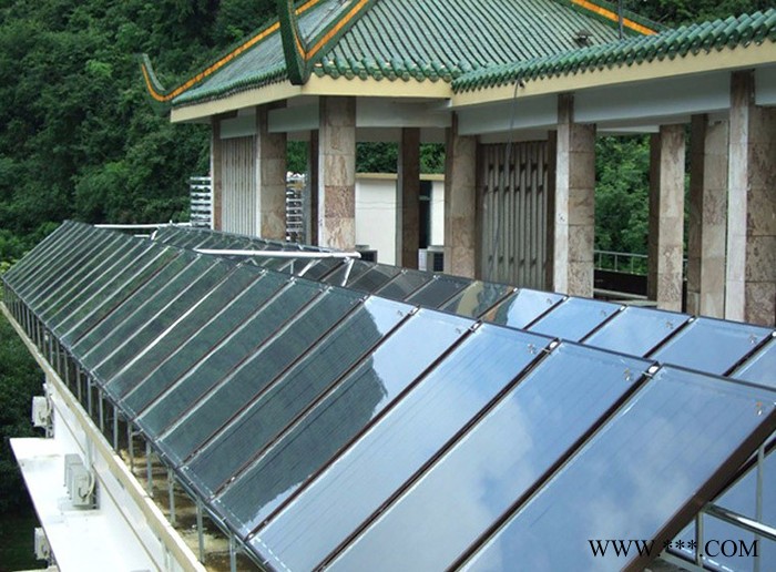 定制工業熱水大型太陽能平板熱水工程